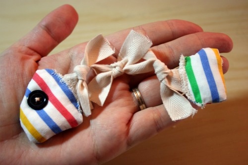 DIY Fabric Fish Bone Toy 