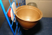 DIY-Wire-Cage-Food-Bowl