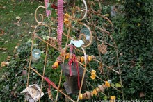 Trellis-Bird-Feeding-Station