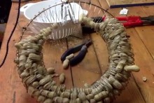 DIY-Slinky-Wreath-Squirrel-Feeder